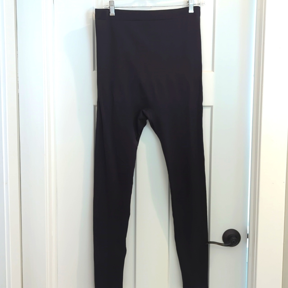 Shapewear/leggings in one!